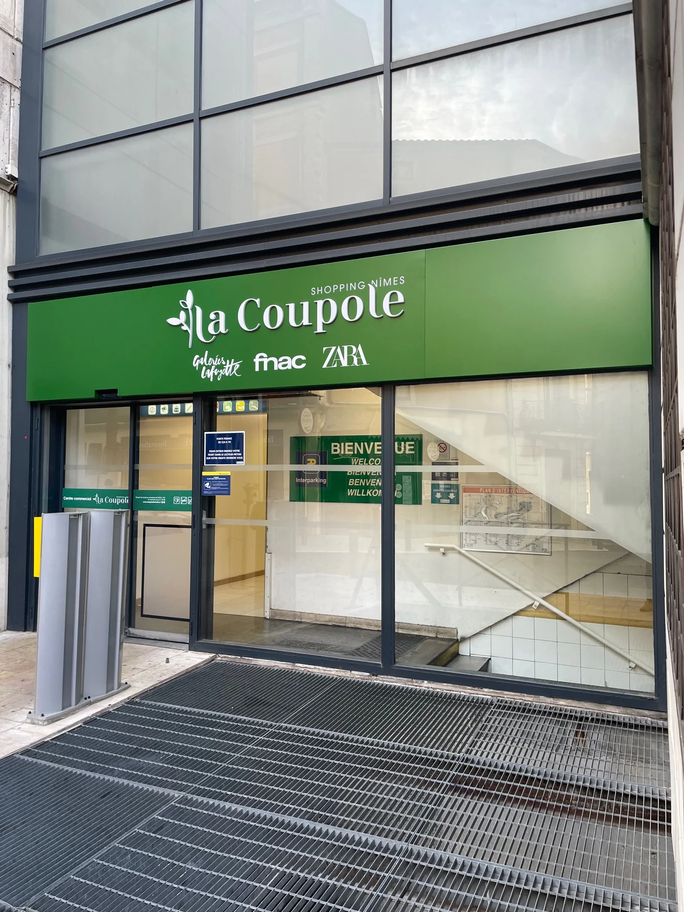 Enseigne Panneau lettre relief La Coupole